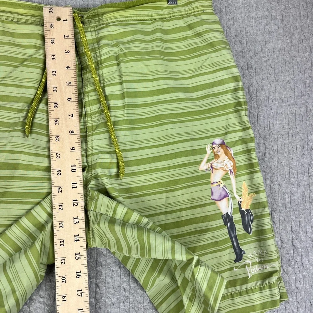 Vintage Tommy Bahama Pin Up girl pirate Board Shorts Men XL (35) swim‎ trunks